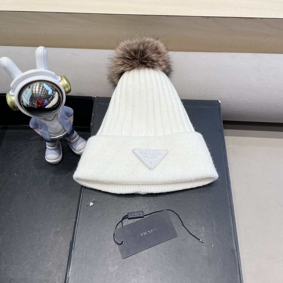 NO:217991,Prada Prada autumn and winter plus velvet thickened real fox wool ball wool hat women Korean style casual fashion versatile knit hat fisherman hat baseball hat knit hat, hat, prada, prada, espadrilles, hats19860909普拉达prada秋冬季加绒加厚真的狐狸毛球毛线帽子女韩版潮休闲时尚百搭针织帽帽子渔夫帽棒球帽针织帽,帽子,prada,prada,espadrilles,hats,hat
