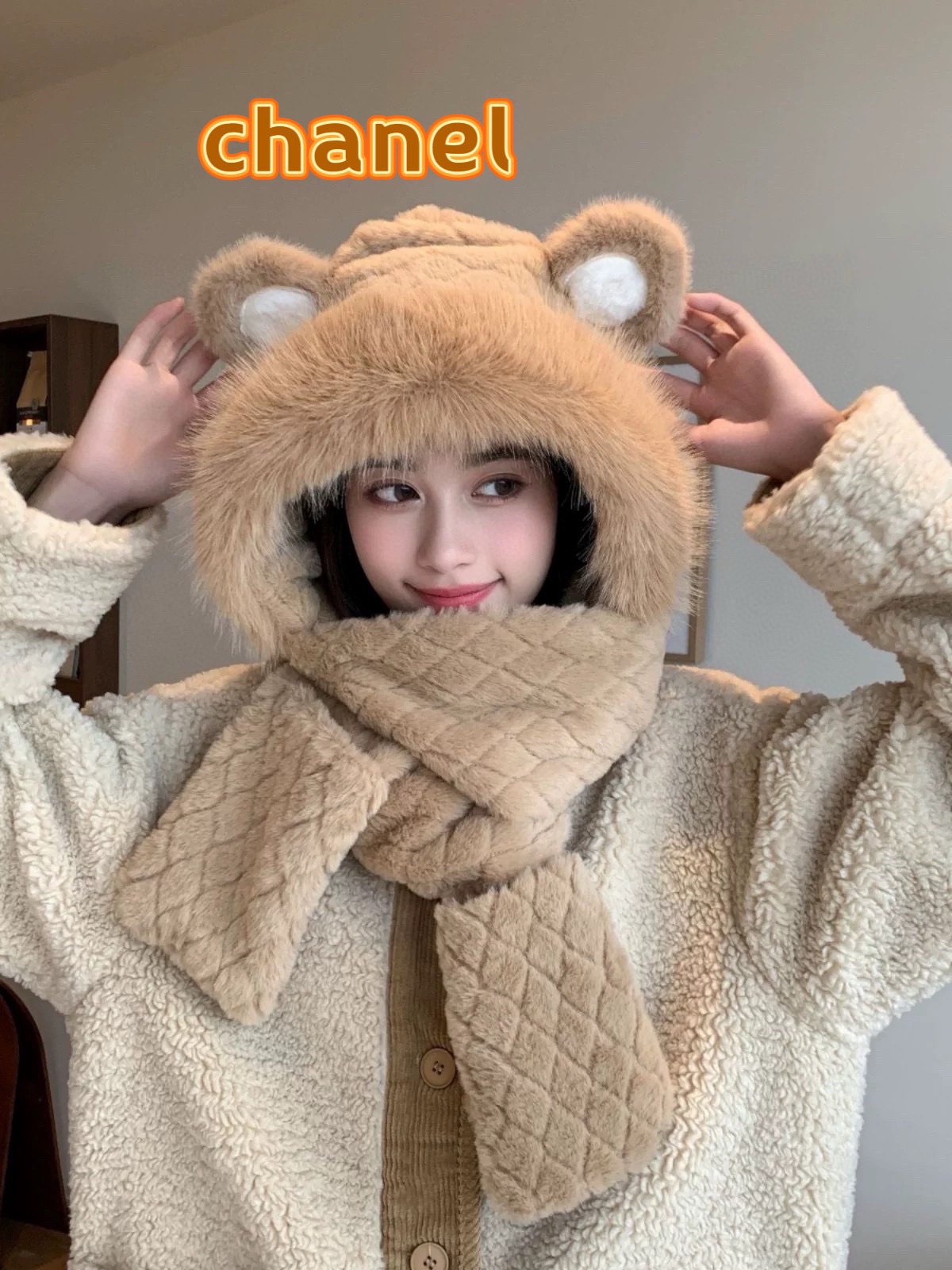 NO:217783,Chanel Chanel bear hat autumn and winter women's scarf gloves one-piece hooded winter scarf cute warm plush winter three-piece set hat fisherman hat baseball hat knit hat, hat, chanel, chanel, espadrilles, gloves, hats19860909Chanel香奈儿小熊帽子秋冬女围巾手套一体连帽冬季围脖可爱保暖毛绒冬天三件套帽子渔夫帽棒球帽针织帽,帽子,chanel,chanel,espadrilles,gloves,hats,hat