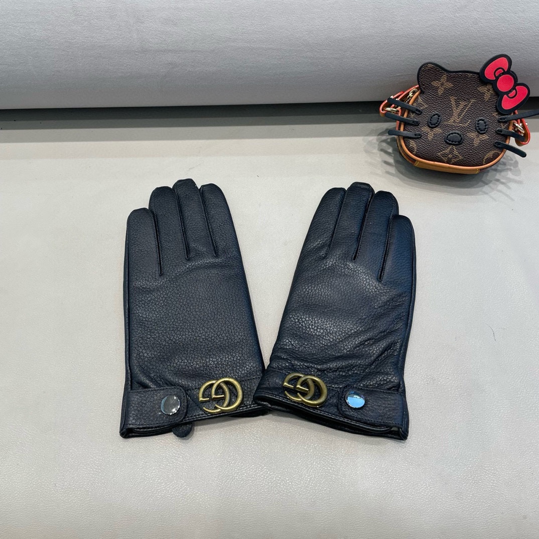 Luxurious Lamb-Skin Gloves by Gucci for Cozy Autumn and Winter Fashion - 图片 7