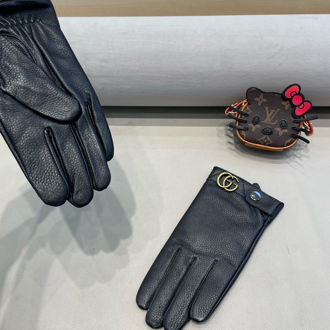 Luxurious Lamb-Skin Gloves by Gucci for Cozy Autumn and Winter Fashion - 图片 5