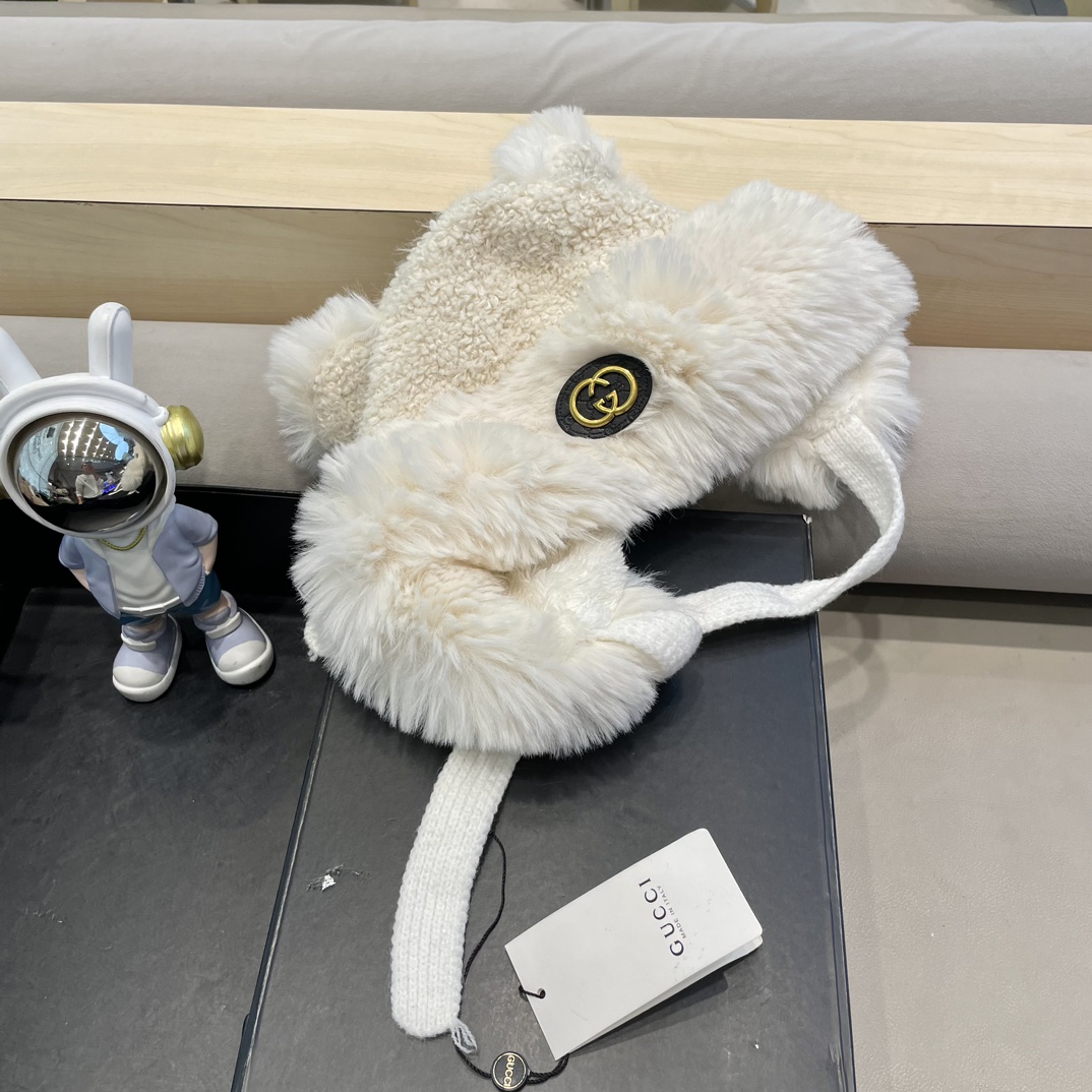 Gucci奥莱正品毛绒帽小熊耳朵显脸小保暖针织护耳雷锋帽潮