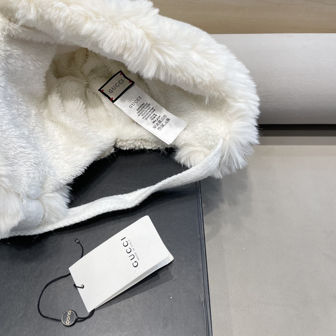 Gucci奥莱正品毛绒帽小熊耳朵显脸小保暖针织护耳雷锋帽潮