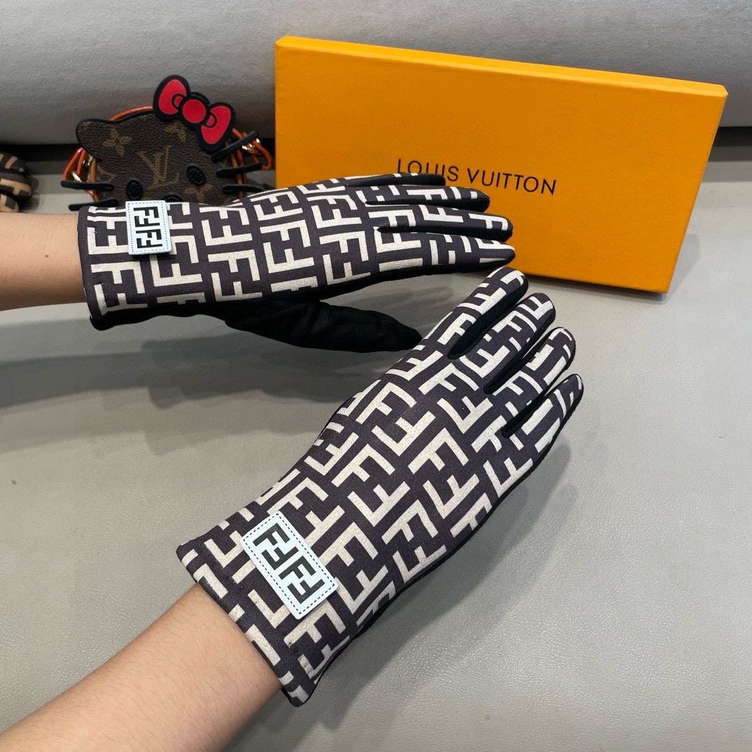 “Fendi Fendy Wool-Shield Gloves: Warmth and Style for Autumn/Winter” - 图片 4