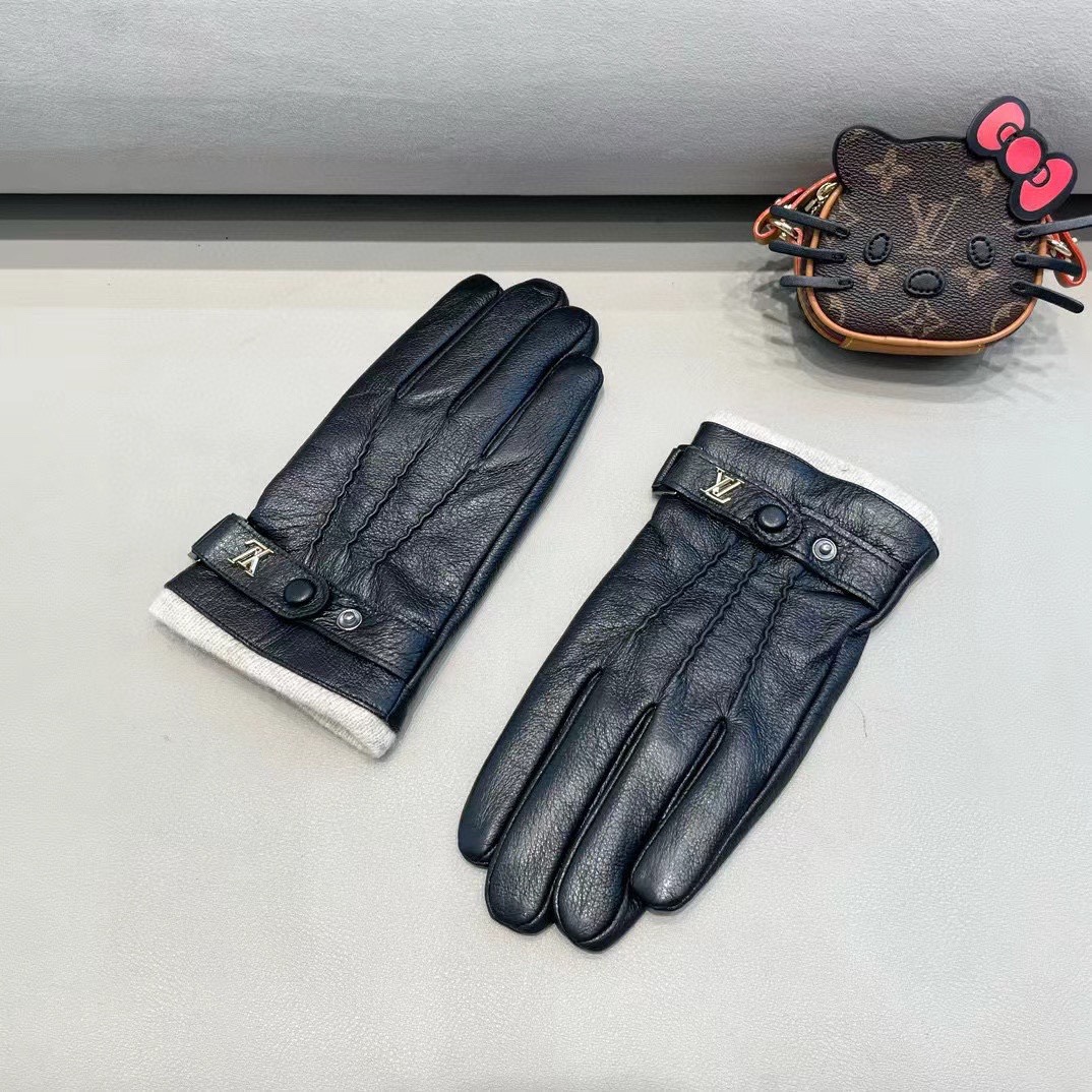 LV男款新品一级进口皮羊皮手套，时尚手套，秋冬保暖加绒内里，经典简洁💕上手超舒适柔软、百搭！码数XL，X