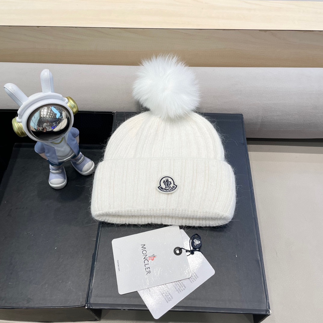 NO:220275,Moncler wool hat women black winter Korean warm knitted hat fur hat women trendy fox wool ball Japanese pure handmade hat fisherman hat baseball hat knit hat, hat, christian louboutin, espadrilles, hats19860909moncler毛线帽子女黑色冬韩国保暖针织帽皮草帽女潮狐狸毛球日系纯手工帽子渔夫帽棒球帽针织帽,帽子,christian louboutin,espadrilles,hats,hat