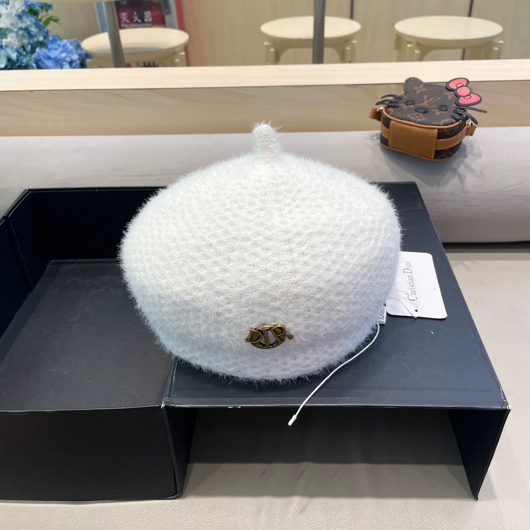NO:220297,Dior Dior Bere hat women's autumn and winter Japanese style face-showing little painter hat trendy new style winter big head circumference black newspaper bee hat fisherman hat baseball hat knit hat, hat, dior, dior, espadrilles, hats19860909Dior迪奥贝雷帽子女秋冬日系显脸小画家帽潮新款冬季大头围黑色报童帽帽子渔夫帽棒球帽针织帽,帽子,dior,dior,espadrilles,hats,hat