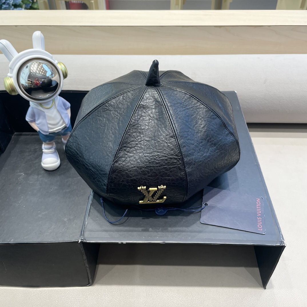 NO:220306,lv Louis Vuitton elegant temperament versatile burgundy beret women's spring and autumn new leather British retro painter hat showing face small hat fisherman hat baseball hat knit hat, hat, louis vuitton, louis vuitton, espadrilles, hats19860909lv路易威登优雅气质百搭酒红色贝雷帽子女春秋新款皮质英伦复古画家帽显脸小帽子渔夫帽棒球帽针织帽,帽子,louis vuitton,louis vuitton,espadrilles,hats,hat
