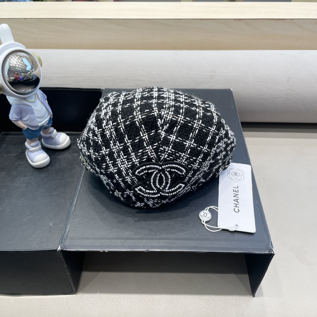 NO:220310,Chanel Korean style British plaid forward hat women's style can wear a versatile baseball beret trendy face painter hat girl hat fisherman hat baseball hat knit hat, hat, chanel, espadrilles, hats19860909Chanel韩版英伦格纹前进帽子女款可反戴百搭鸭舌贝雷帽潮显脸小画家帽女帽子渔夫帽棒球帽针织帽,帽子,chanel,espadrilles,hats,hat