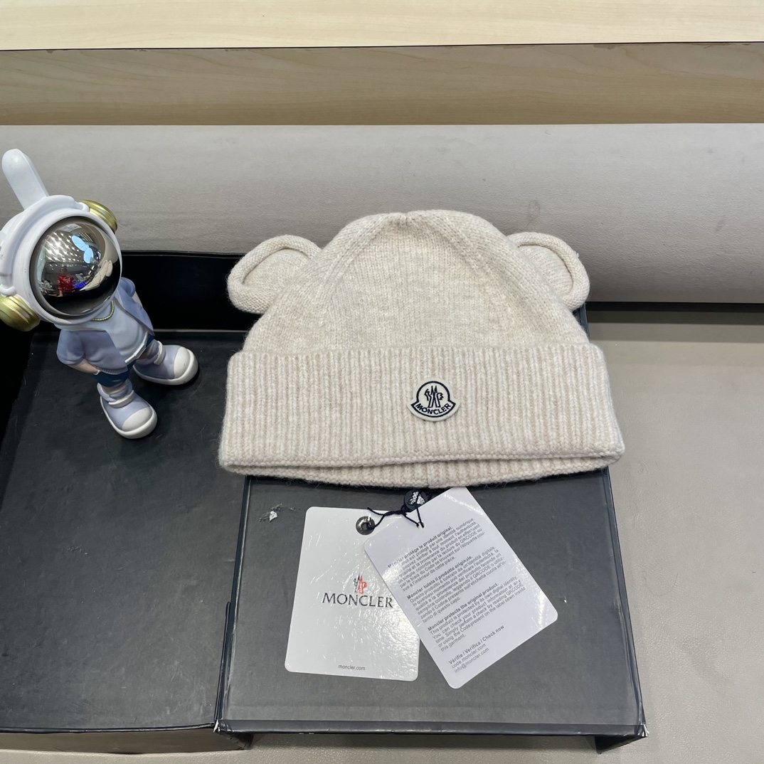 NO:220305,Moncler genuine masked beige bear ear knitted hat warm ear protection face small ins wool hat men and women hat fisherman hat baseball hat knit hat, hat, christian louboutin, Moncler, espadrilles, hats19860909moncler正品蒙口米色小熊耳朵针织帽保暖护耳显脸小ins毛线帽子男女帽子渔夫帽棒球帽针织帽,帽子,christian louboutin,Moncler,espadrilles,hats,hat
