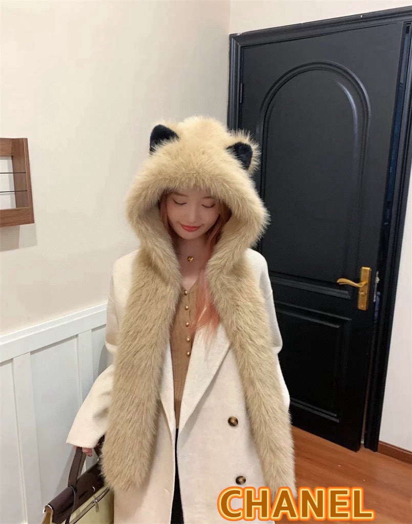 Chanel冬天加厚保暖毛绒帽子可爱狐狸耳朵帽子围巾一体二件套防寒护耳帽