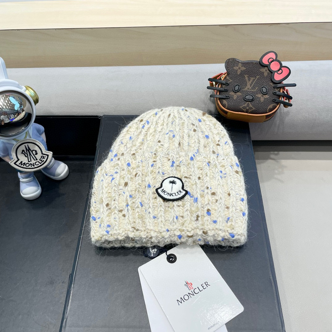 NO:218586,The masked beige colored bean knitted wool hat couple warm ear protection hat showing face small hat hat fisherman hat baseball hat knit hat, hat, Moncler, espadrilles, hats19860909蒙口米色彩色豆豆针织毛线帽子情侣保暖护耳帽显脸小帽子帽子渔夫帽棒球帽针织帽,帽子,Moncler,espadrilles,hats,hat