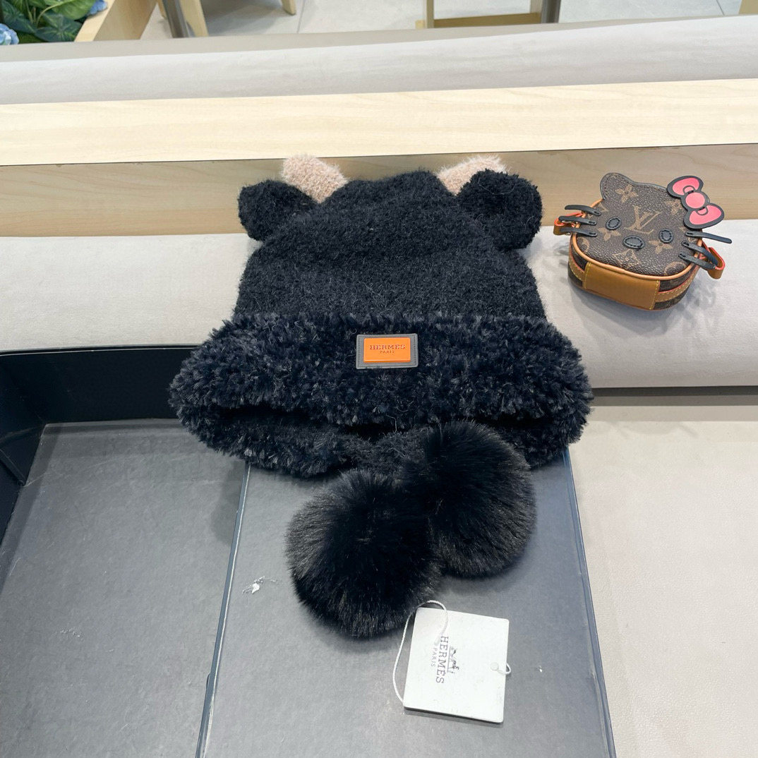 NO:218611,Hermes Hermes hat women's new autumn and winter thickened fluffy warm wool hat cute bear ear protection knit hat fisherman hat baseball hat knit hat, hat, hermes, hermes, espadrilles, hats19860909爱马仕 Hermes帽子女新款秋冬加厚毛绒绒保暖毛线帽可爱小熊耳朵护耳针织帽帽子渔夫帽棒球帽针织帽,帽子,hermes,hermes,espadrilles,hats,hat