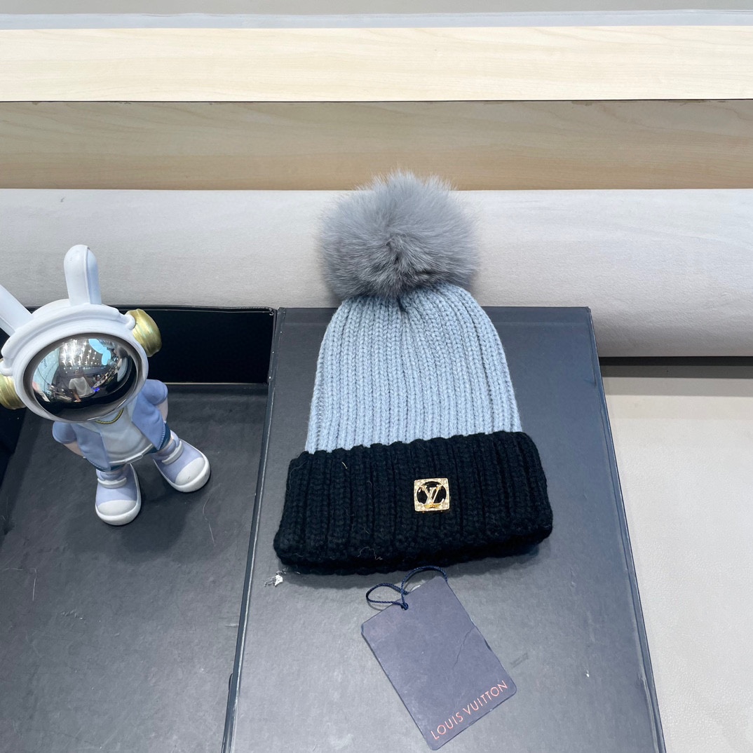 NO:218454,lv Louis Vuitton Korean version ins autumn and winter real fox wool ball wool hat women versatile fashion parent-child knit hat trendy hat fisherman hat baseball hat knit hat, hat, louis vuitton, louis vuitton, espadrilles, hats19860909lv路易威登韩版ins秋冬季真狐狸毛球毛线帽子女百搭时尚亲子针织帽潮帽子渔夫帽棒球帽针织帽,帽子,louis vuitton,louis vuitton,espadrilles,hats,hat