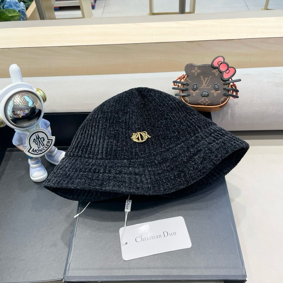 NO:218479,Dior solid color knitted chenille fisherman hat women short brim autumn and winter versatile casual Korean version face-showing small internet celebrity bucket basin hat hat fisherman hat baseball hat knit hat, hat, dior, espadrilles, hats19860909Dior 纯色针织雪尼尔渔夫帽女短檐秋冬百搭休闲韩版显脸小网红水桶盆帽帽子渔夫帽棒球帽针织帽,帽子,dior,espadrilles,hats,hat