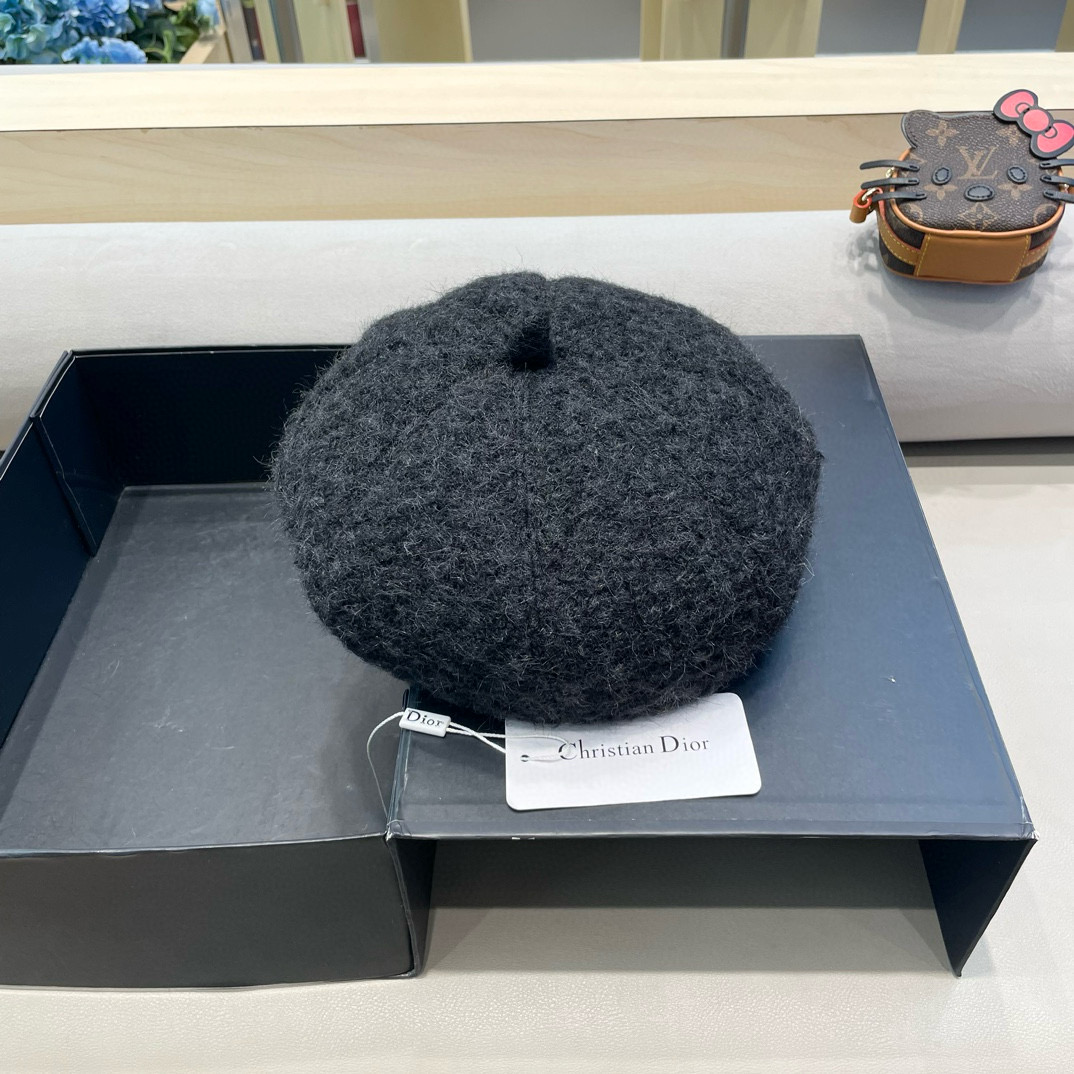 Dior 毛绒针织显白氛围感贝雷帽女2024新款秋冬日系百搭大头围画家帽子