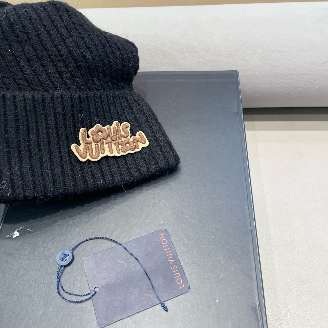  LV路易威登 秋冬新款针织羊毛帽，保暖毛线帽，70羊毛%30兔毛，跑量多色