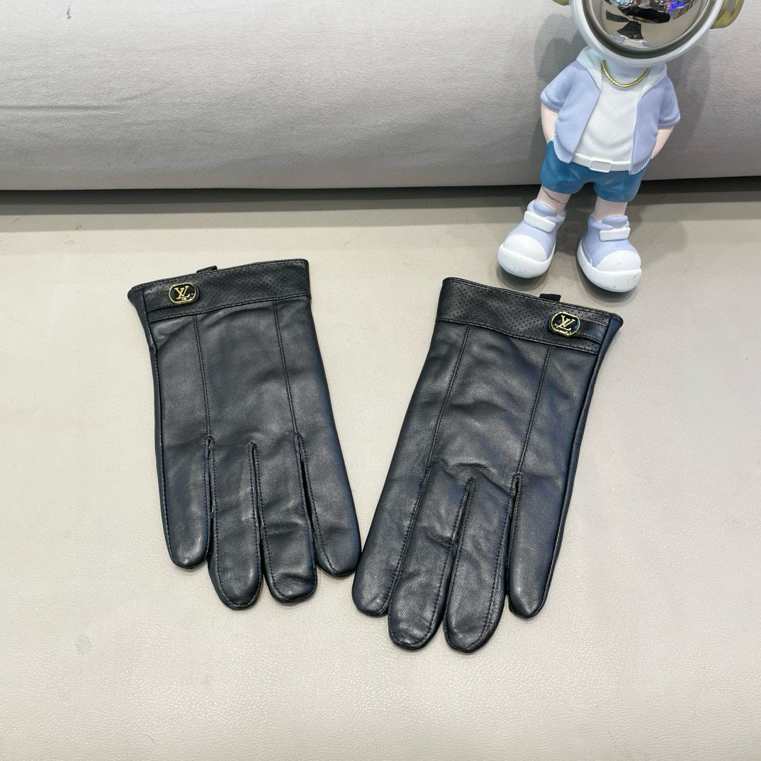 NO:294072,Lv men's new sheepskin gloves, fashionable gloves, warm and fleece inner, classic, simple, comfortable, soft and versatile!  Count XL, XXL gloves, gloves, louis vuitton, sheepskin, gloves19860909Lv男款新品羊皮手套,时尚手套,秋冬保暖加绒内里,经典简洁上手超舒适柔软、百搭！码数XL,XXL手套,手套,louis vuitton,sheepskin,gloves,accessory