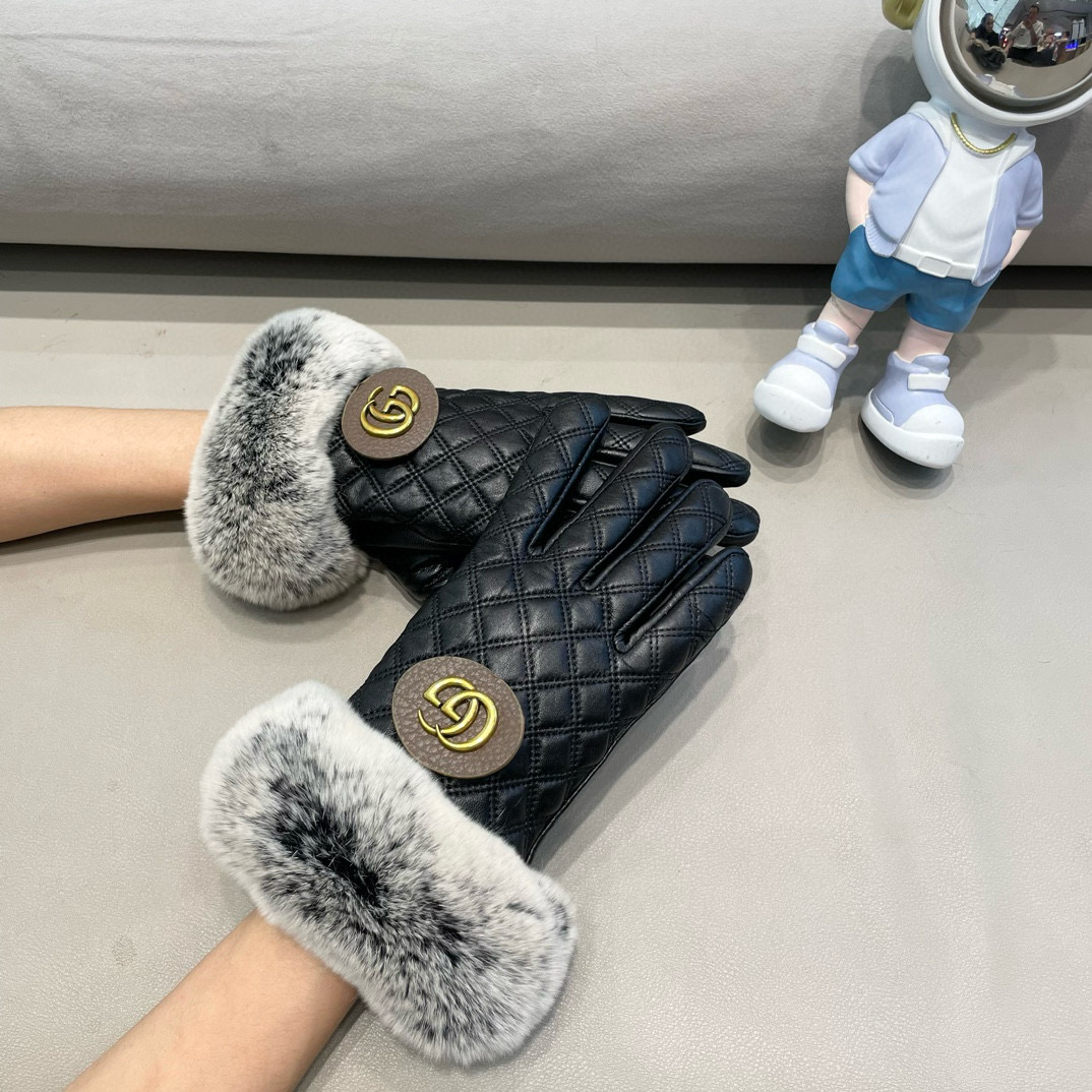 NO:294046,GUCCI Guqi Autumn and Winter Lazy Rabbit Fur Touch Screen Gloves of the same style, different quality, instantly selling poor products in the market, Lazy Rabbit Fur Plus Fur Inside, Gloves, gucci, gloves19860909GUCCI古奇秋冬懒兔毛触屏手套同款不同品质,秒杀市场差产品,懒兔毛内里加绒 均码手套,手套,gucci,gloves,accessory
