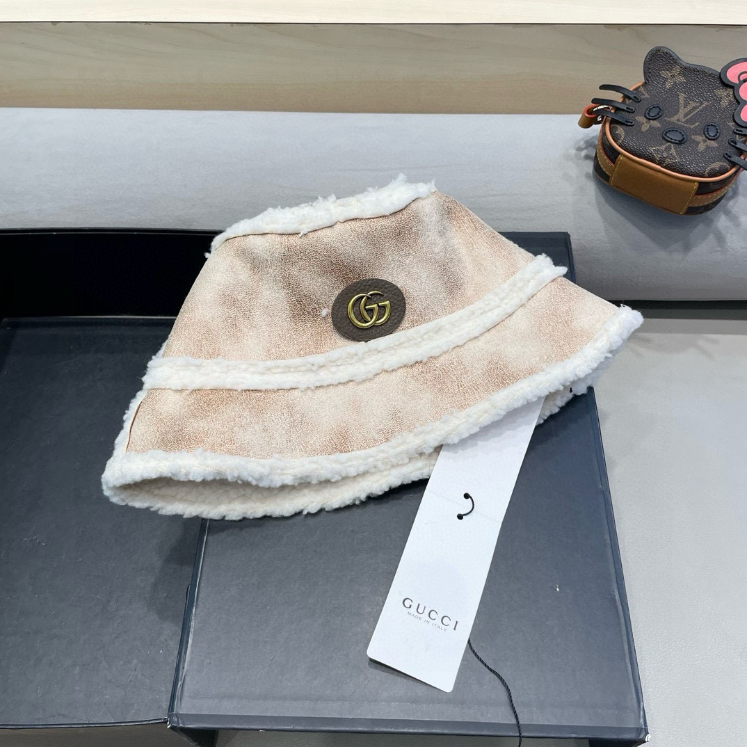 NO:218947,Gucci winter plush suede fisherman hat women's warm windproof thickened pot hat big head circumference small head hat fisherman hat baseball hat knit hat, hat, gucci, espadrilles, chamois leather, hats19860909Gucci冬毛绒麂皮绒渔夫帽女保暖防风加厚盆帽大头围小头帽子帽子渔夫帽棒球帽针织帽,帽子,gucci,espadrilles,chamois leather,hats,hat