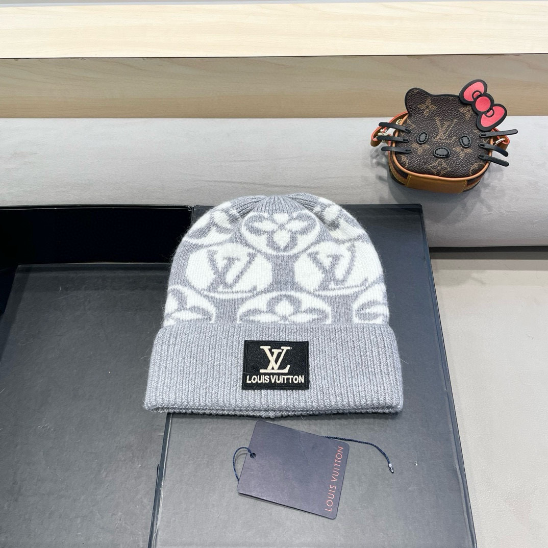 NO:218946,lv Louis Vuitton rabbit fur thick knitted hat women autumn and winter new wool hat big head knitted hat white cold hat fisherman hat baseball hat knit hat, hat, louis vuitton, louis vuitton, espadrilles, hats19860909lv路易威登兔毛粗线针织帽女秋冬新款毛线帽大头围针织帽白色冷帽子帽子渔夫帽棒球帽针织帽,帽子,louis vuitton,louis vuitton,espadrilles,hats,hat