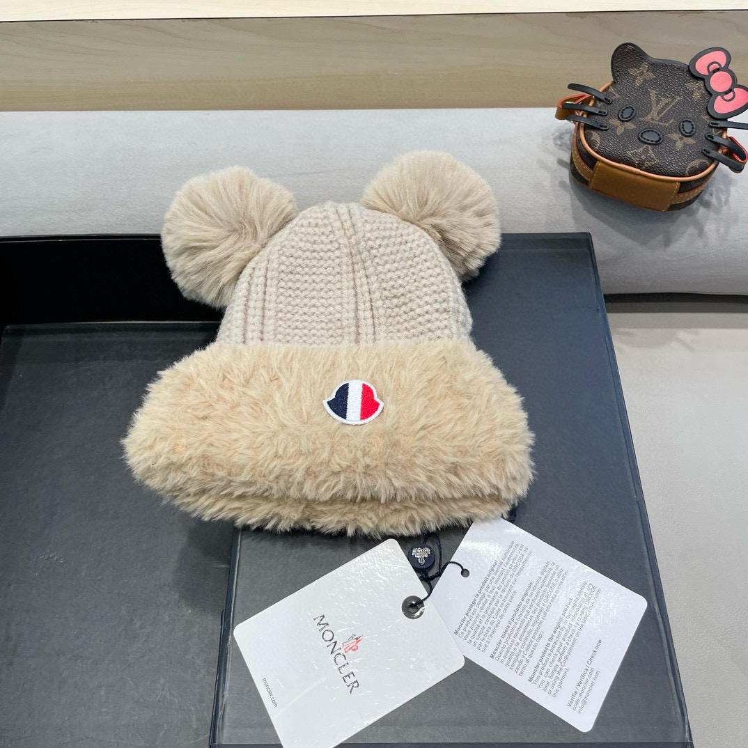 NO:218995,Moncler Korean new style of girls winter cute wool ball knitted hat retro twist plush edge splicing ear protection wool hat fisherman hat baseball hat knitted hat, hat, christian louboutin, espadrilles, hats19860909moncler韩版新款女生冬季可爱毛球针织帽子复古麻花毛绒边拼接护耳毛线帽帽子渔夫帽棒球帽针织帽,帽子,christian louboutin,espadrilles,hats,hat