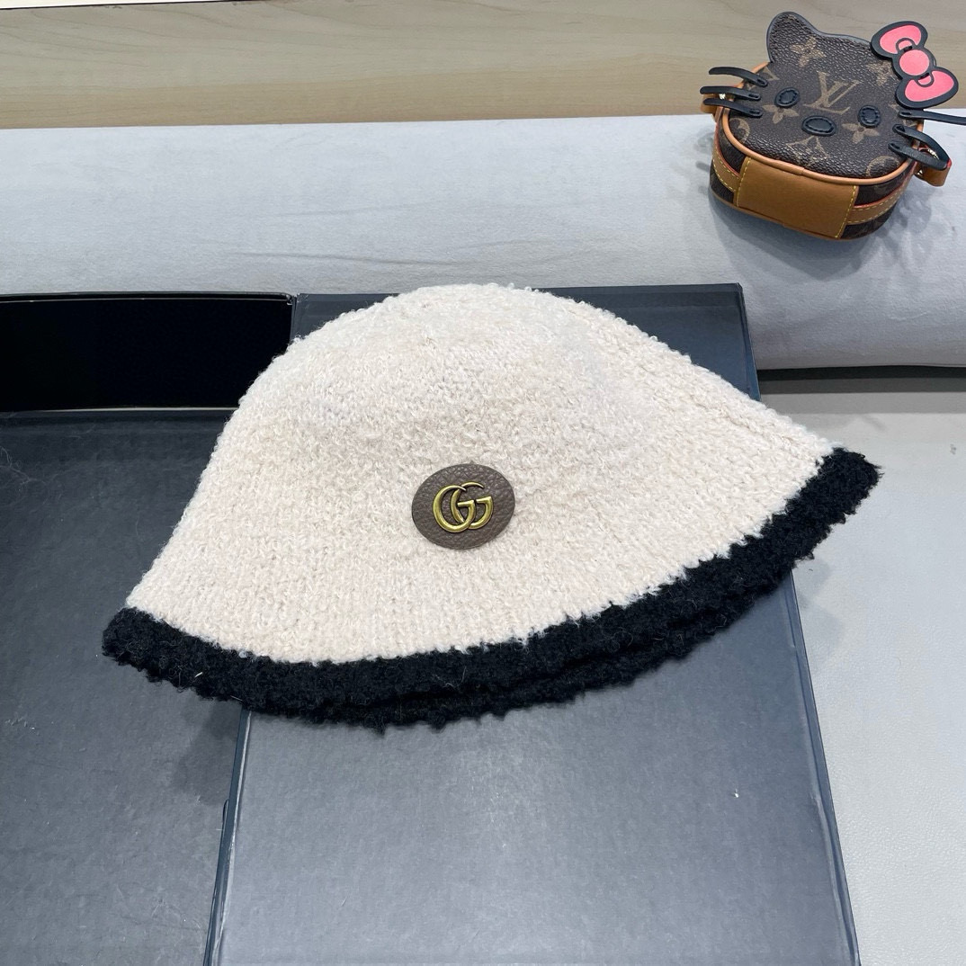 NO:218986,Gucci Japanese fisherman hat for women in autumn and winter new plush warm contrast bucket hat versatile face showing little ladies basin hat trendy hat fisherman hat baseball hat knit hat, hat, gucci, espadrilles, hats19860909Gucci日系渔夫帽女秋冬新款毛绒保暖撞色水桶帽子百搭显脸小女士盆帽潮帽子渔夫帽棒球帽针织帽,帽子,gucci,espadrilles,hats,hat