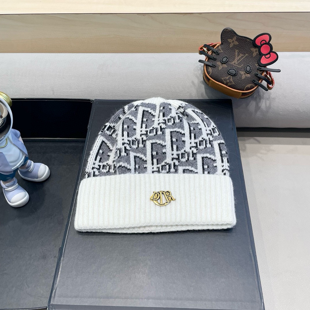 NO:218992,[DIOR] The same wool knitted wool hat with new autumn and winter, complete tags ~ It’s very easy to match when going out!  Hat fisherman hat baseball hat knit hat, hat, dior, dior, espadrilles, hats19860909【DIOR迪奥】秋冬新款大牌同款羊毛针织毛线帽,吊牌齐全～出街超好搭配！帽子渔夫帽棒球帽针织帽,帽子,dior,dior,espadrilles,hats,hat