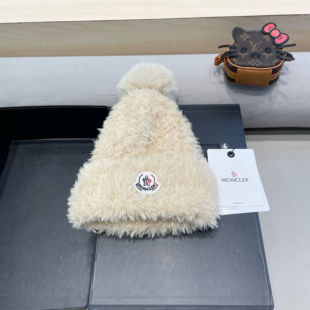 NO:219010,Moncler plush hat for women in winter big head circumference thickened warm furry hat showing face small fashionable new hat fisherman hat baseball hat knit hat, hat, christian louboutin, espadrilles, hats19860909moncler毛绒帽子女冬季大头围加厚保暖毛茸茸帽子显脸小时尚洋气新款帽子渔夫帽棒球帽针织帽,帽子,christian louboutin,espadrilles,hats,hat