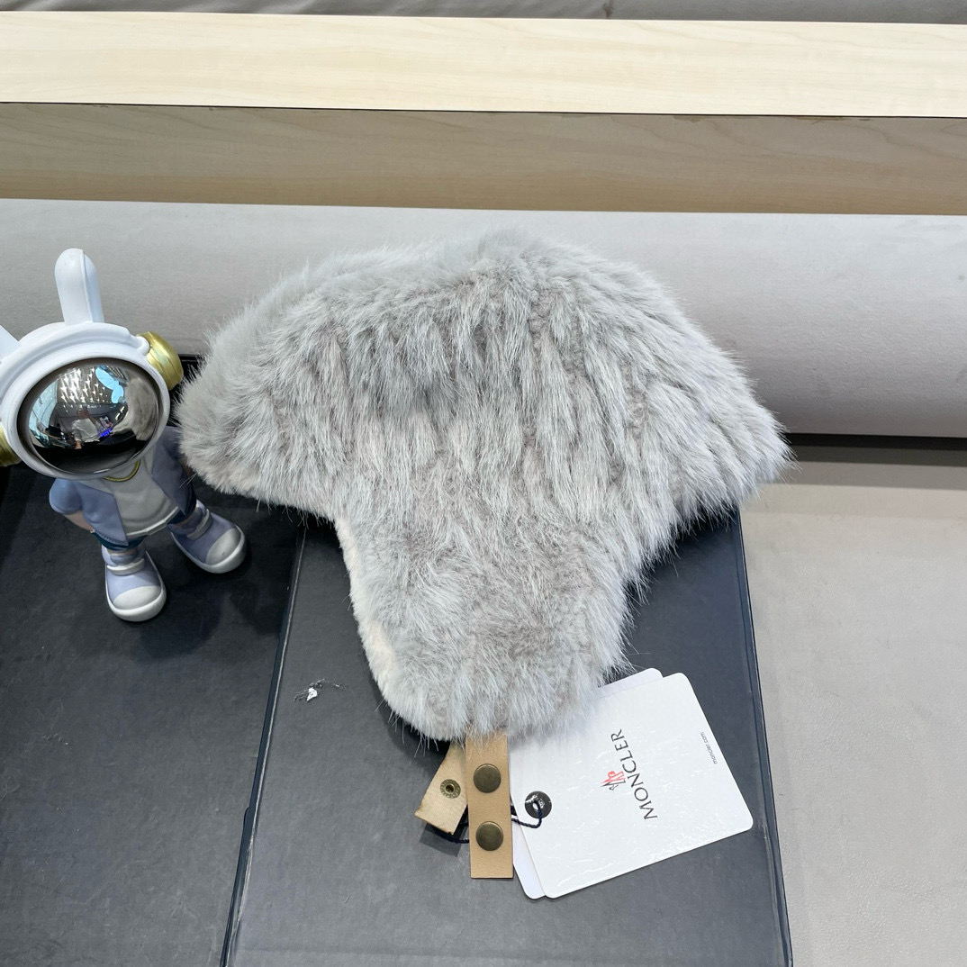 NO:218796,Moncler winter imitation fur Lei Feng hat women Japanese plush thickened ear protection imitation mink fur riding warm northeast flying hat fisherman hat baseball hat knit hat, hat, christian louboutin, espadrilles, hats19860909moncler冬季仿皮草雷锋帽子女日系毛绒加厚护耳仿貂毛骑行保暖东北飞行帽帽子渔夫帽棒球帽针织帽,帽子,christian louboutin,espadrilles,hats,hat