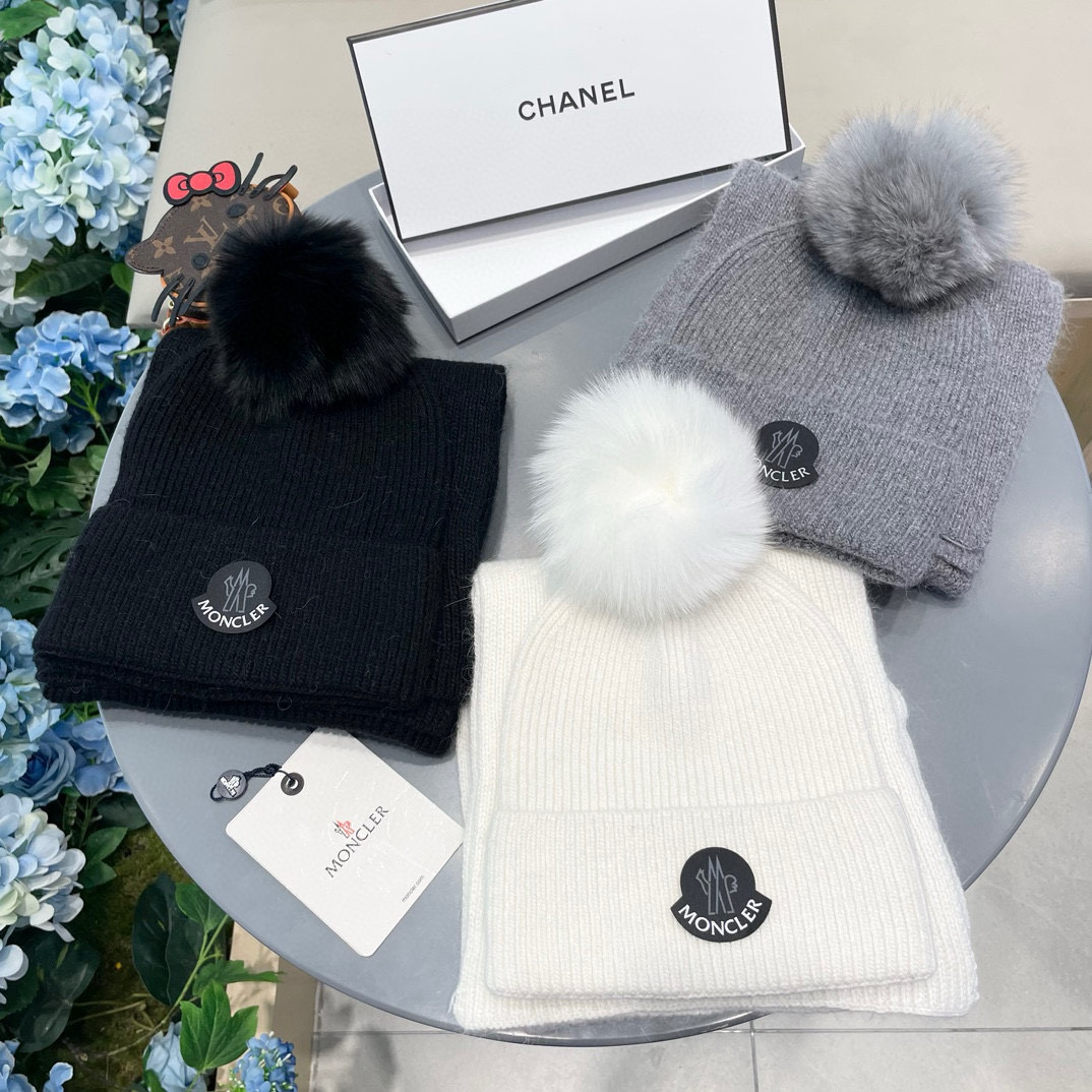 NO:218761,Covered. [Wool suit hat - with fox wool ball] Classic suit hat!  Hat scarf!  It’s super comfortable~ A young lady in winter~ You’re just a short set of hats this winter~ It’s warm and fashionable!  Universal style for men and women! Can be used as a couple style!  Complete anti-counterfeiting label hanging cards!  A variety of styles, welcome to choose! Hats, fisherman hats, baseball hats, knit hats, hats, Moncler, espadrilles, hats19860909蒙口.【羊毛套装帽子-带狐狸毛球】经典套装帽子！帽子围巾！暖暖哒超级舒服～冬日小姐姐减龄神器哦～这个冬天你就差这么一套套装帽子啦～又保暖又时尚！男女通用款!可以做情侣款！防伪标签吊卡齐全！多多款式,欢迎选择!帽子渔夫帽棒球帽针织帽,帽子,Moncler,espadrilles,hats,hat