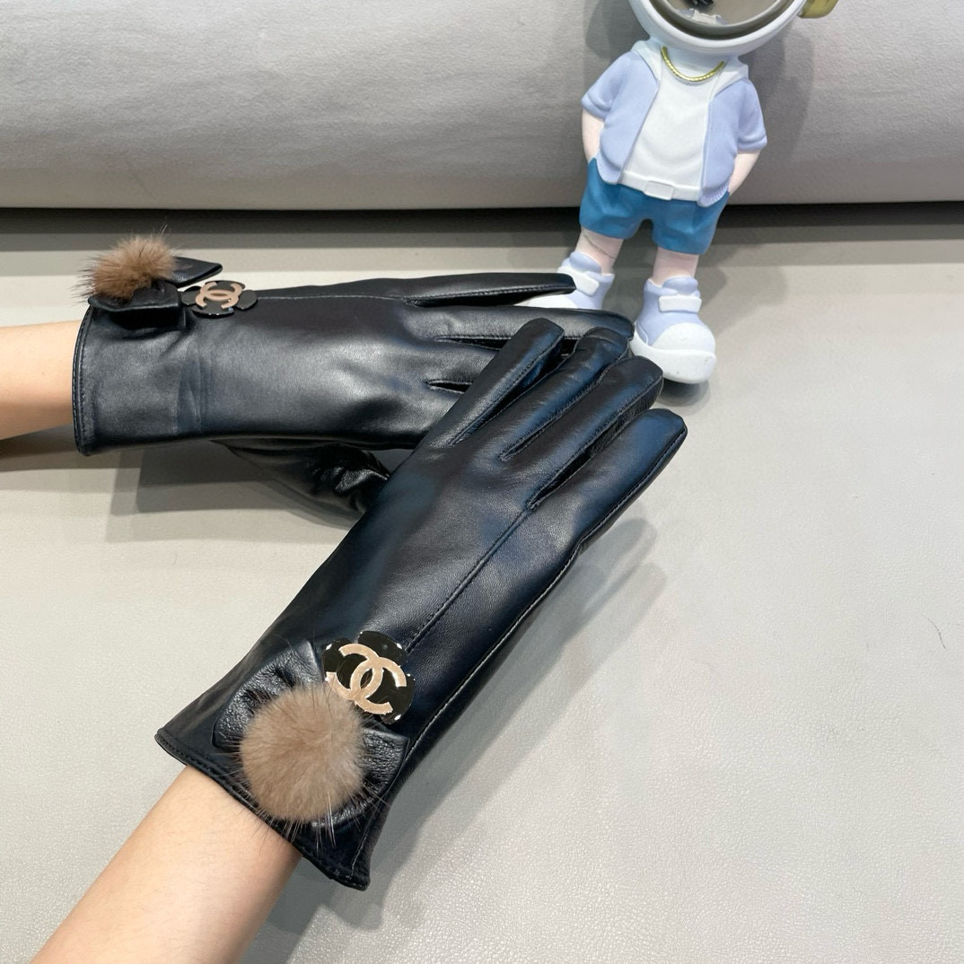 NO:294124,Chanel women's gloves, fashionable gloves, classic, simple, and super comfortable, soft and versatile!  Count M L gloves, gloves, chanel, chanel, gloves19860909Chanel香奈儿女款手套,时尚手套,经典简洁上手超舒适柔软、百搭！码数M L手套,手套,chanel,chanel,gloves,accessory