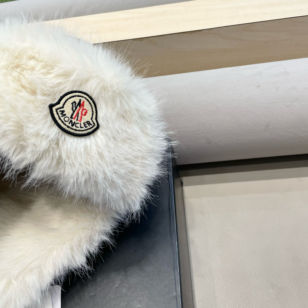 moncler东北防寒雷锋帽子女款秋冬季毛绒加厚保暖骑行电动车防风护耳棉帽