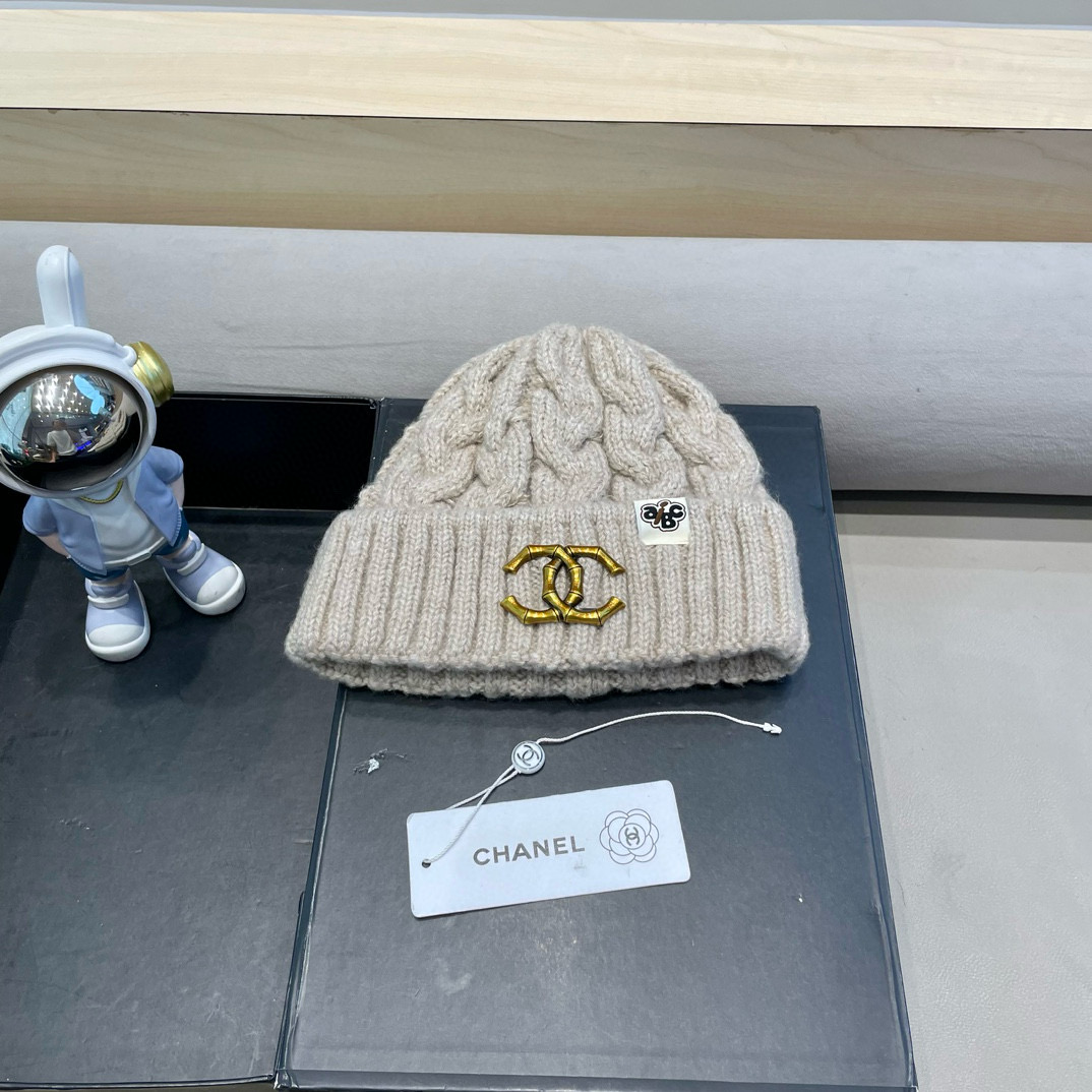 NO:220601,Chanel new autumn and winter hat for women thickened warm ear protection knitted hat for men and women woolen hat flip cold hat hat fisherman hat baseball hat knit hat, hat, chanel, espadrilles, hats19860909Chanel新款秋冬帽子女加厚保暖护耳针织帽麻花纹包头男女毛线帽翻边冷帽帽子渔夫帽棒球帽针织帽,帽子,chanel,espadrilles,hats,hat