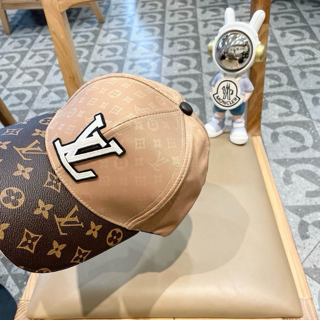    路易威登LouisVuitton新款棒球帽🧢  
LV棒球帽，简约大气，男女通用