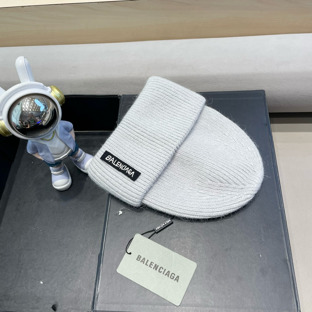 巴黎世家可爱高级感兔毛白色毛线帽子女潮韩版秋冬日系冷帽保暖套头针织帽