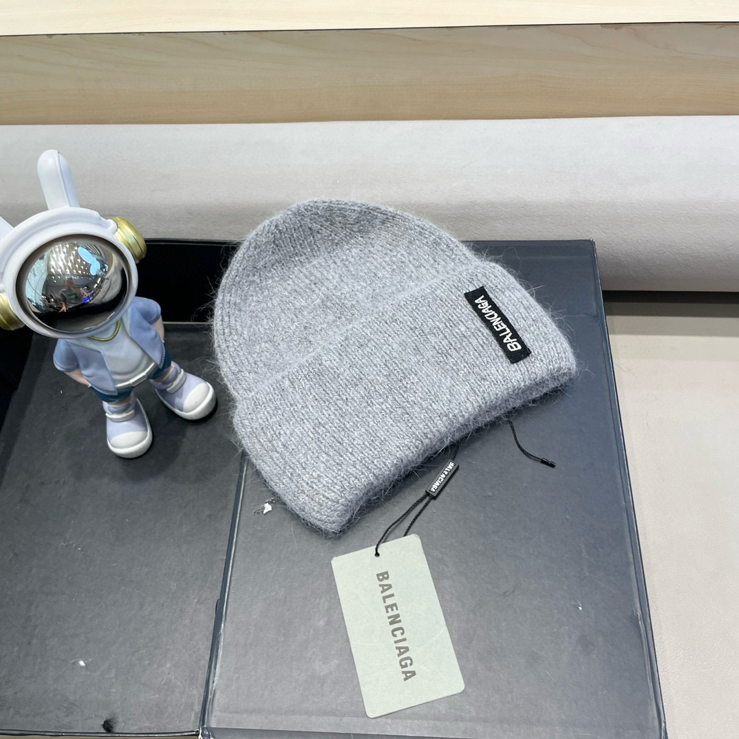 巴黎世家可爱高级感兔毛白色毛线帽子女潮韩版秋冬日系冷帽保暖套头针织帽