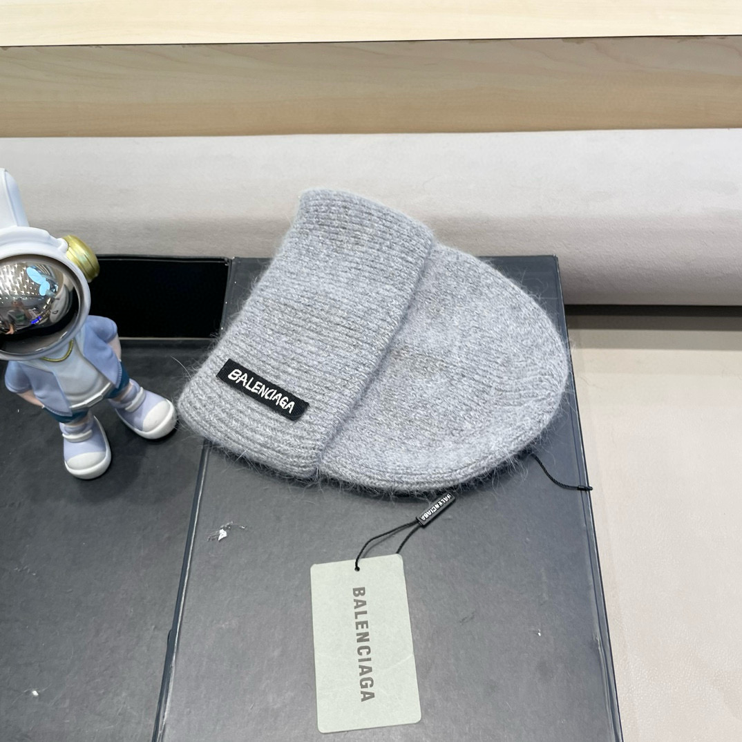 巴黎世家可爱高级感兔毛白色毛线帽子女潮韩版秋冬日系冷帽保暖套头针织帽