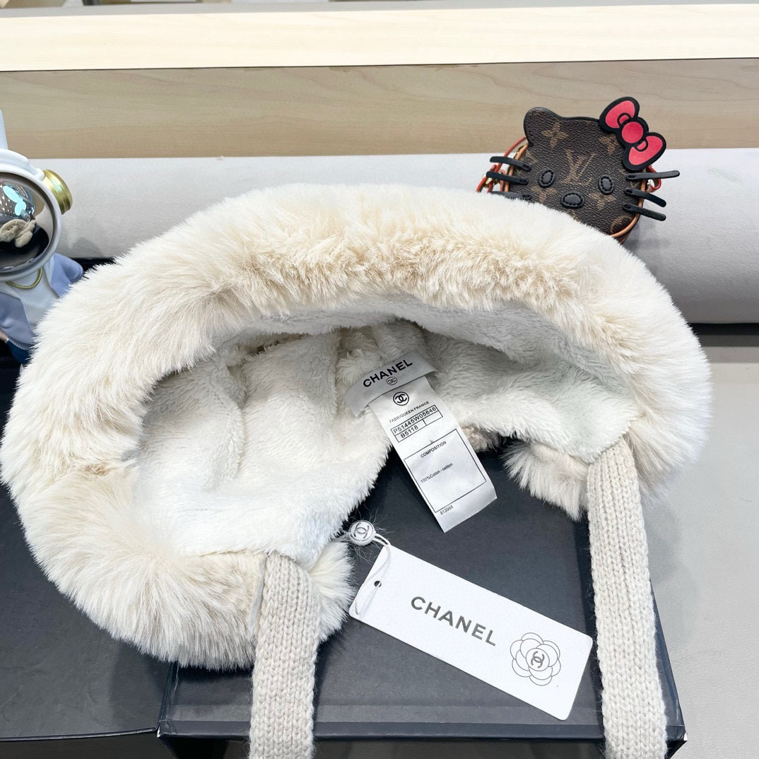 Chanel甜酷小羊羊羔毛发带甜美可爱保暖护耳耳罩女