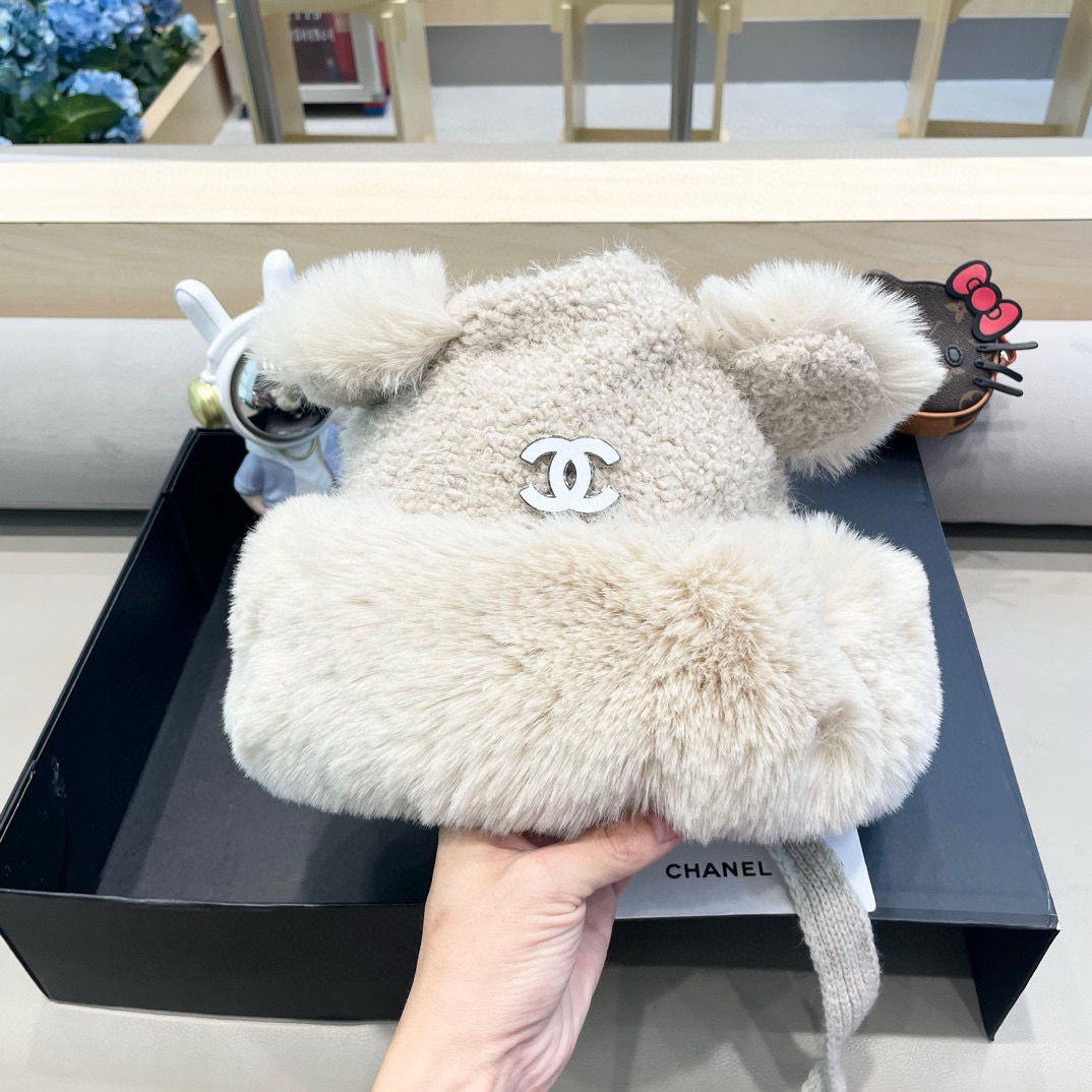 Chanel甜酷小羊羊羔毛发带甜美可爱保暖护耳耳罩女