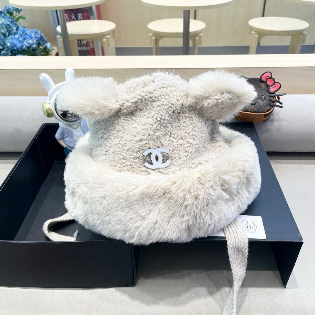 Chanel甜酷小羊羊羔毛发带甜美可爱保暖护耳耳罩女