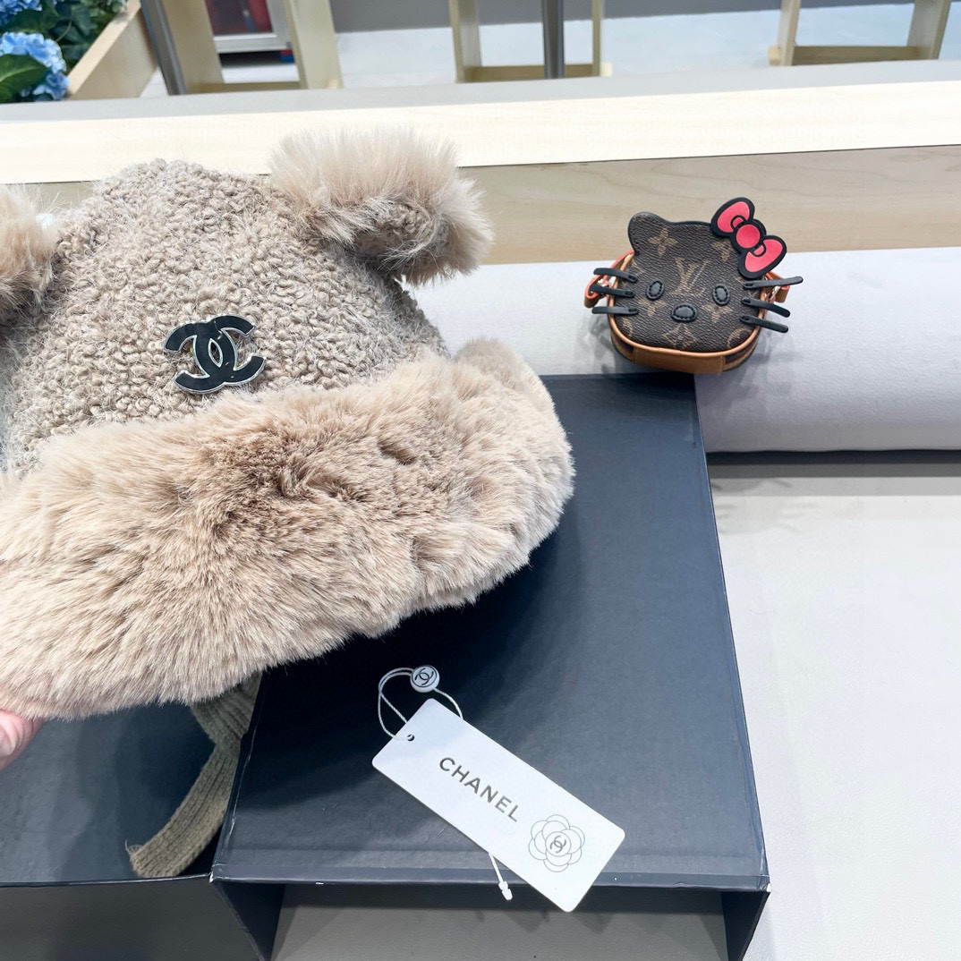 Chanel甜酷小羊羊羔毛发带甜美可爱保暖护耳耳罩女