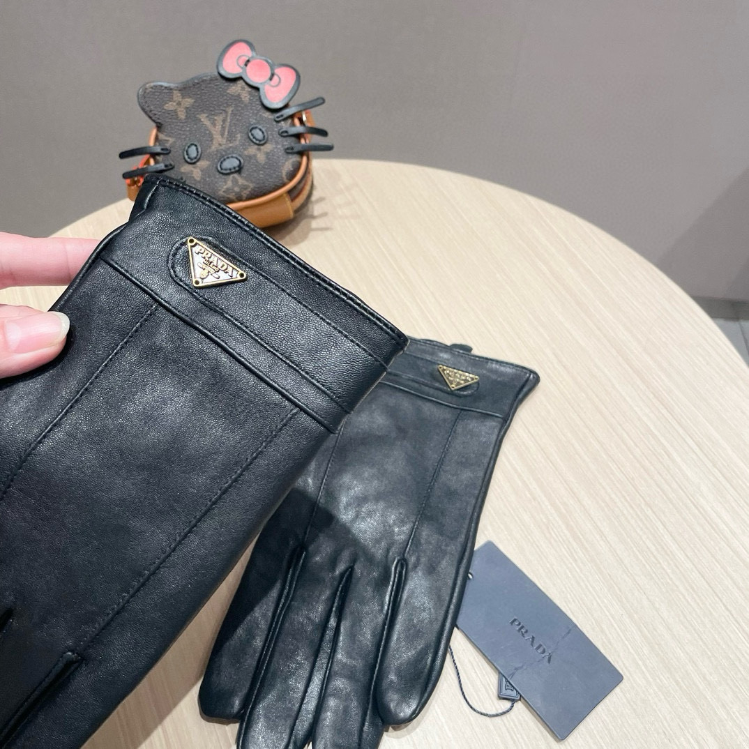 NO:640146,PRADA men's new sheepskin gloves, fashionable gloves, warm in autumn and winter with velvet lining, classic and simple, super comfortable, soft and versatile!  Size L, XL gloves, gloves, prada, prada, sheepskin, gloves19860909PRADA普拉达男款新品羊皮手套,时尚手套,秋冬保暖加绒内里,经典简洁上手超舒适柔软、百搭！码数L,XL手套,手套,prada,prada,sheepskin,gloves,accessory