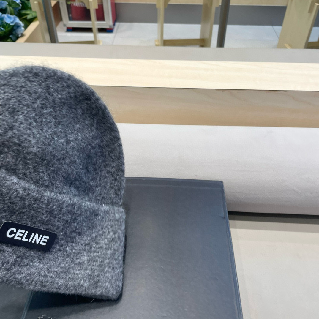 塞琳Celine高级绵羊毛男女纯色时尚百搭针织帽2024冬季亲肤舒适显脸小针织帽