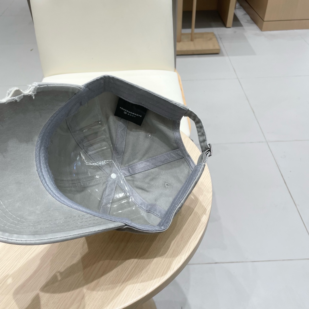 蒙口MONCLER新款棒球帽，时尚炸街单品，风格很OK，网红.时尚博主的最爱！高品质舒适透气，凹造型很好