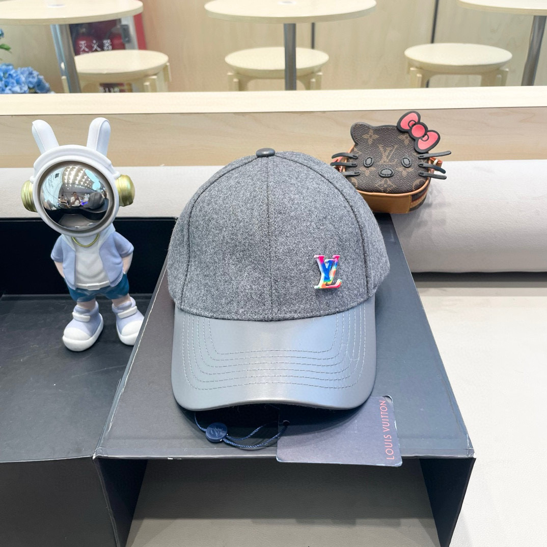 NO:219724,55 LV Louis Vuitton classic original single baseball cap, classic presbyterian, 1:1 mold customization, original counter U leather   top cowhide, long-term explosive version, excellent quality, basic head circumference 56, patch adjustable. 55 LV Louis Vuitton classic original single baseball cap, classic presbyterian, 1:1 mold customization, original counter U leather   top cowhide, long-term explosive version, excellent quality, basic head circumference 56, patch adjustable. Hats Fisherman's hat baseball cap, hat, louis vuitton, louis vuitton, espadrilles, cowhide, hats1986090955 LV路易威登经典原单棒球帽,经典老花,1:1开模订制,原版专柜U皮革 头层牛皮包边,长年爆版,质量超棒,基础头围56,贴片可调节.55 LV路易威登经典原单棒球帽,经典老花,1:1开模订制,原版专柜U皮革 头层牛皮包边,长年爆版,质量超棒,基础头围56,贴片可调节.帽子渔夫帽棒球帽针织帽,帽子,louis vuitton,louis vuitton,espadrilles,cowhide,hats,hat