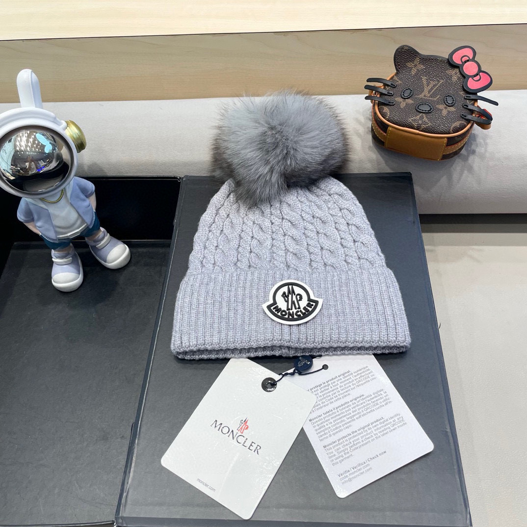 NO:219746,Covered. Knitted wool cap with balls!  My little sister’s favorite winter ~ It looks good with any clothes!  A cute and age-reducing style~ with many colors, versatile~ The fur ball is equipped with screened fur balls!  Instead of the cheap fake wool balls on the market!  The fur balls are very soft and shiny!  Get it quickly ~ Hat Fisherman's hat Baseball hat Knitted hat, hat, Moncler, espadrilles, hats19860909蒙口.带球针织毛线帽！小姐姐的冬日最爱～随便搭配什么衣服都好看！又减龄又显可爱的一款～颜色很多,随心百搭～毛球配的是筛选过的真狐狸毛球！而不是市面上那种便宜的假毛球！毛球非常柔软,有光泽！快快入手～帽子渔夫帽棒球帽针织帽,帽子,Moncler,espadrilles,hats,hat