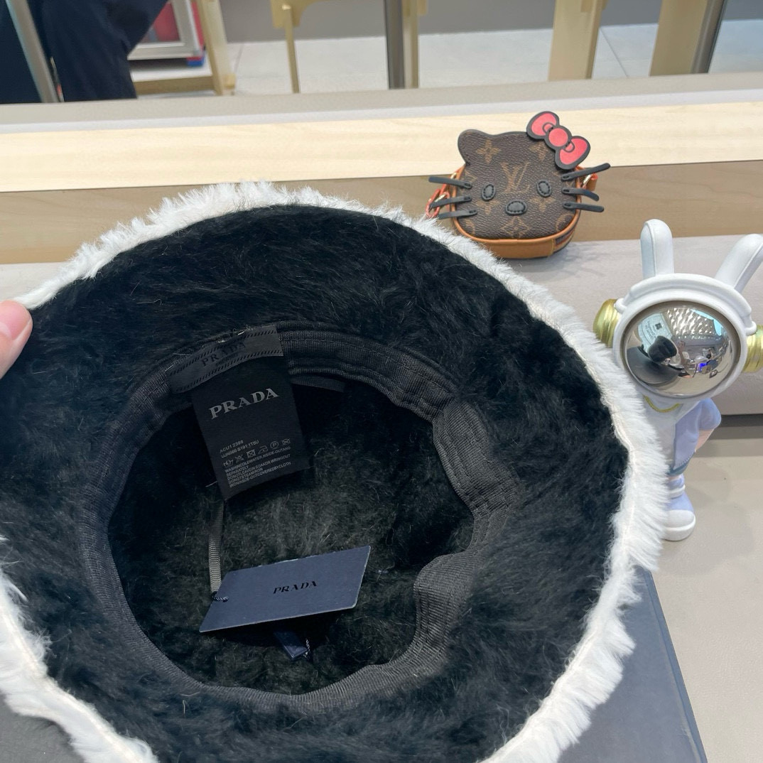 sombrero prada 2024 — photo 10