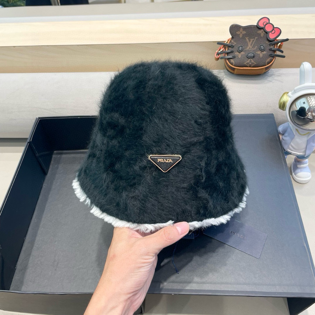 sombrero prada 2024 — photo 4