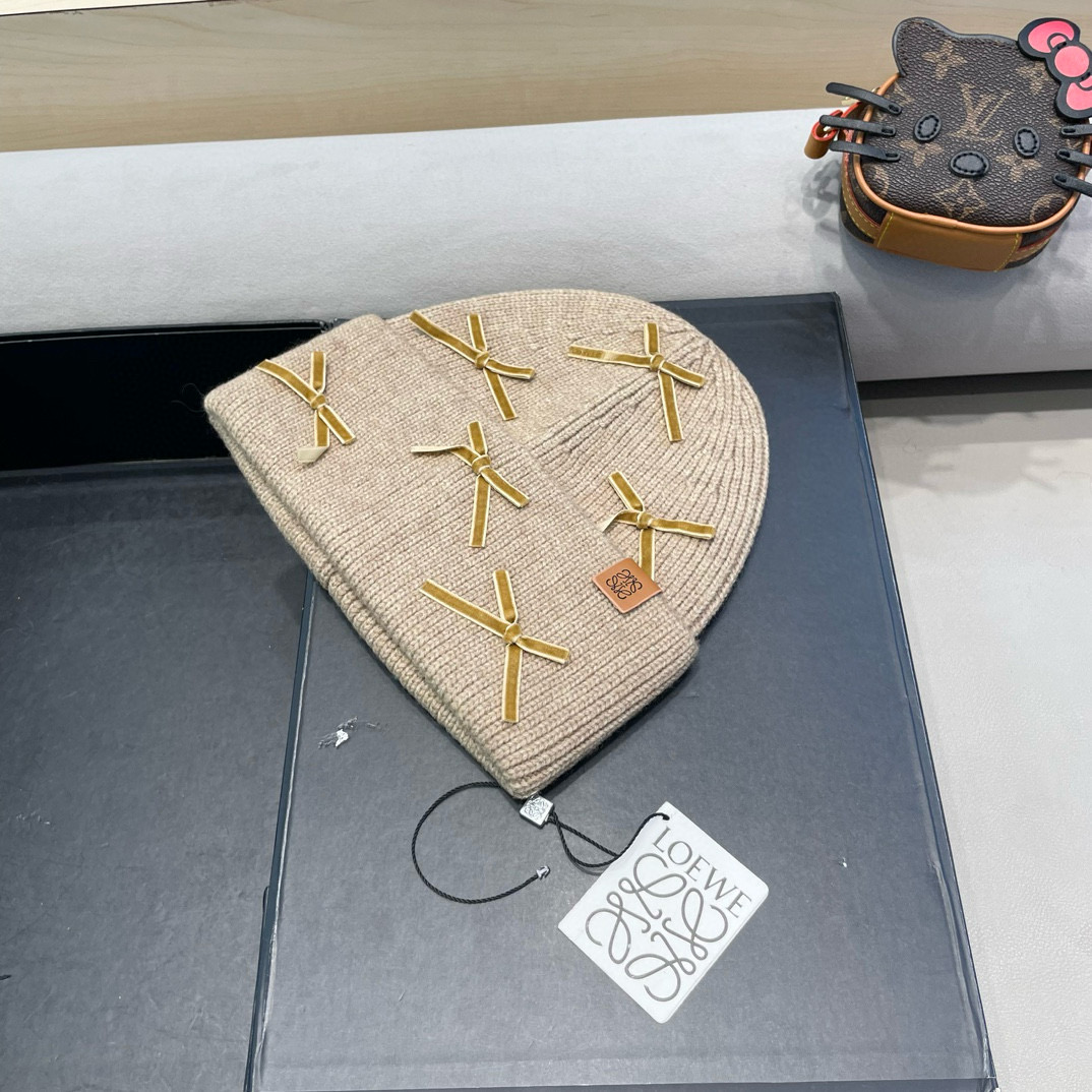 P138 The Loveloewe is so sweet! Butterflies knitted rabbit furry hats in the autumn winters - 图片 2