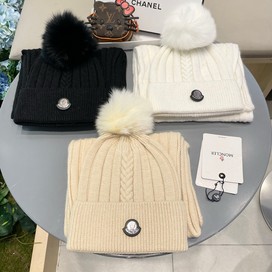 Classic Wool and Rabbit Blend Scarf: Warm and Stylish Unisex Option